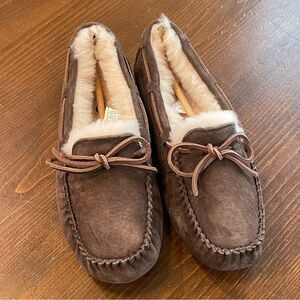 UGG Brown Dakota Moccasin Slippers Wool Lining